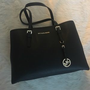 Micheal Kors Bag